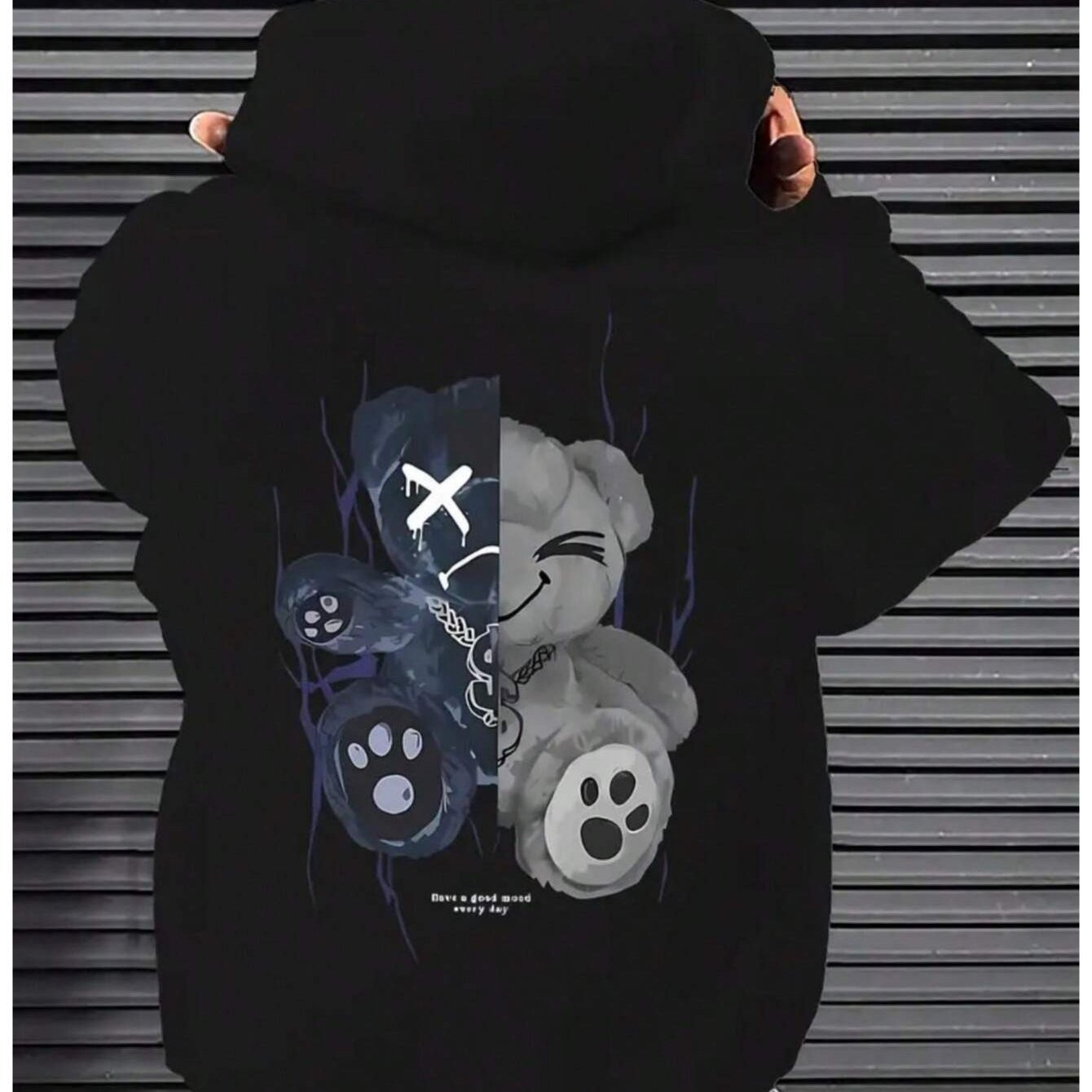 Sudadera de manga larga con capucha estampado de toque hidro