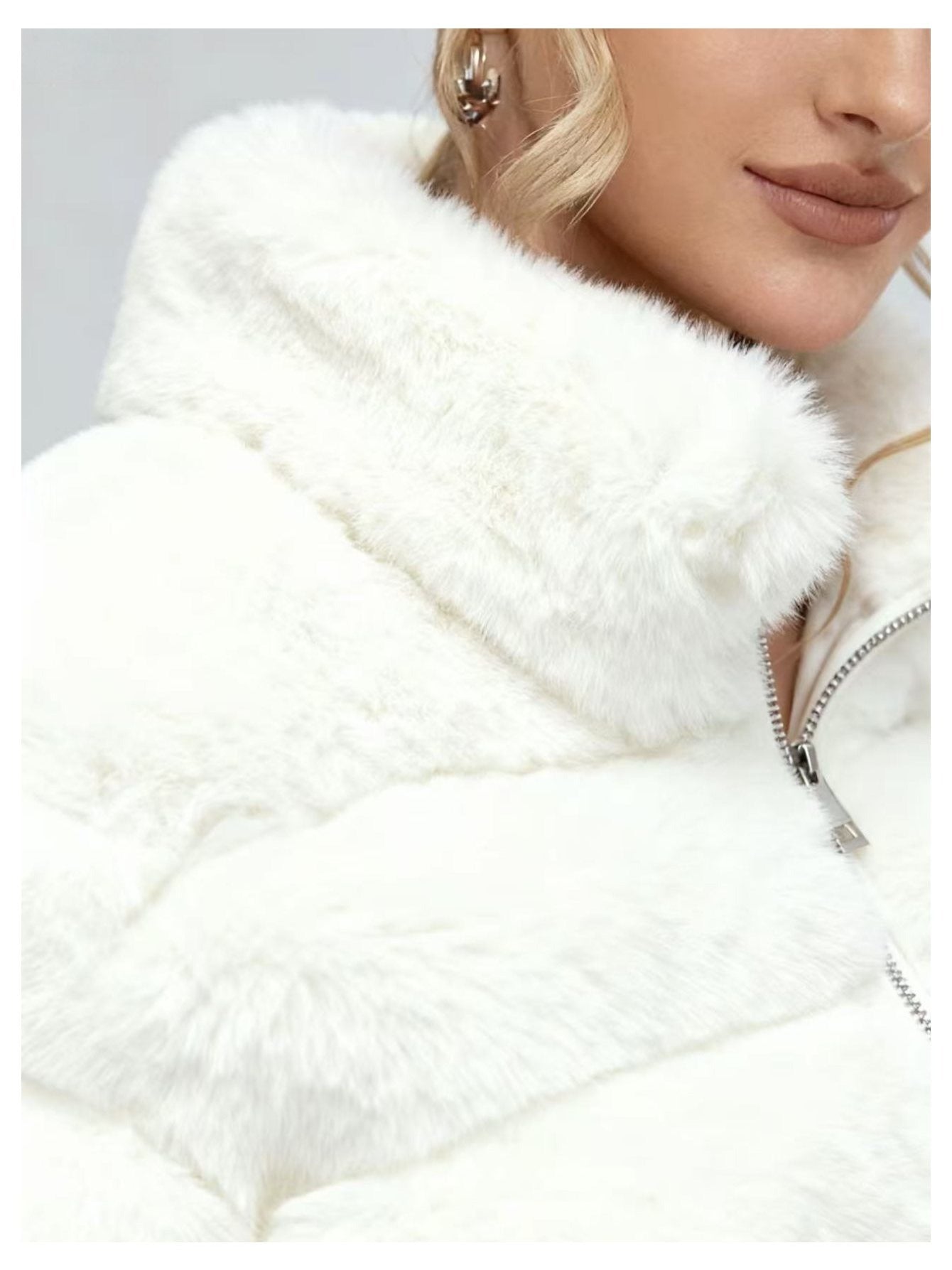 Abrigo Elegante de Piel Sintética