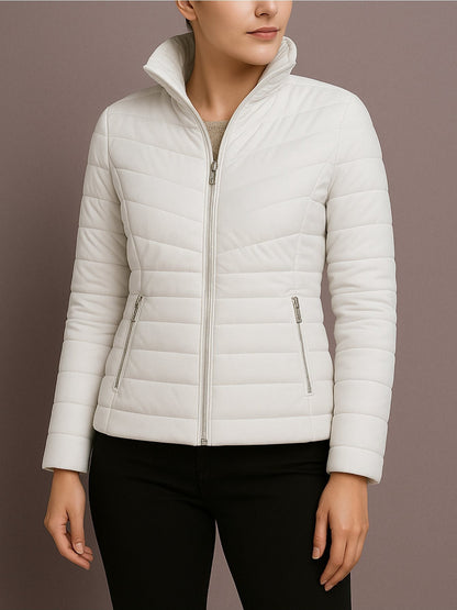 Chaqueta forrada de pelusa y elástico lateral