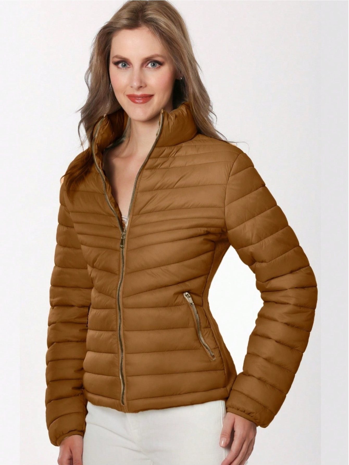 Chaqueta forrada de pelusa y elástico lateral