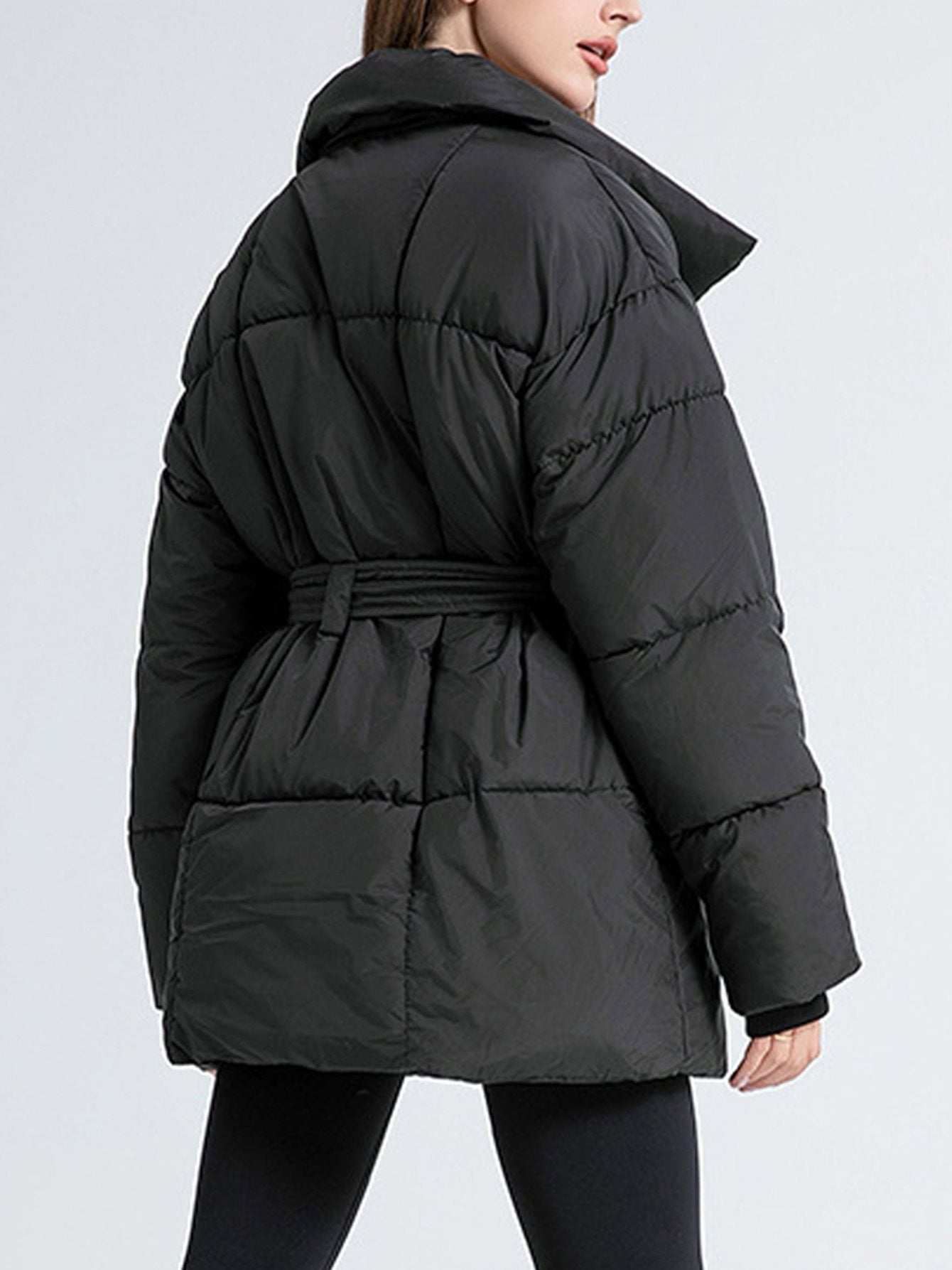 Abrigo acolchado versátil y holgado para mujer