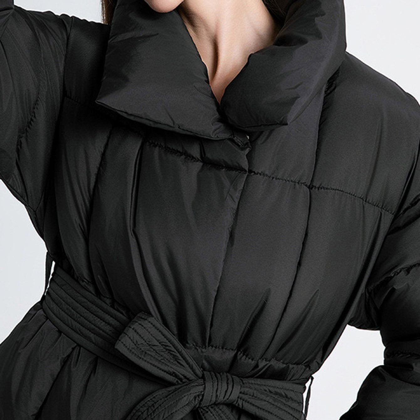 Abrigo acolchado versátil y holgado para mujer