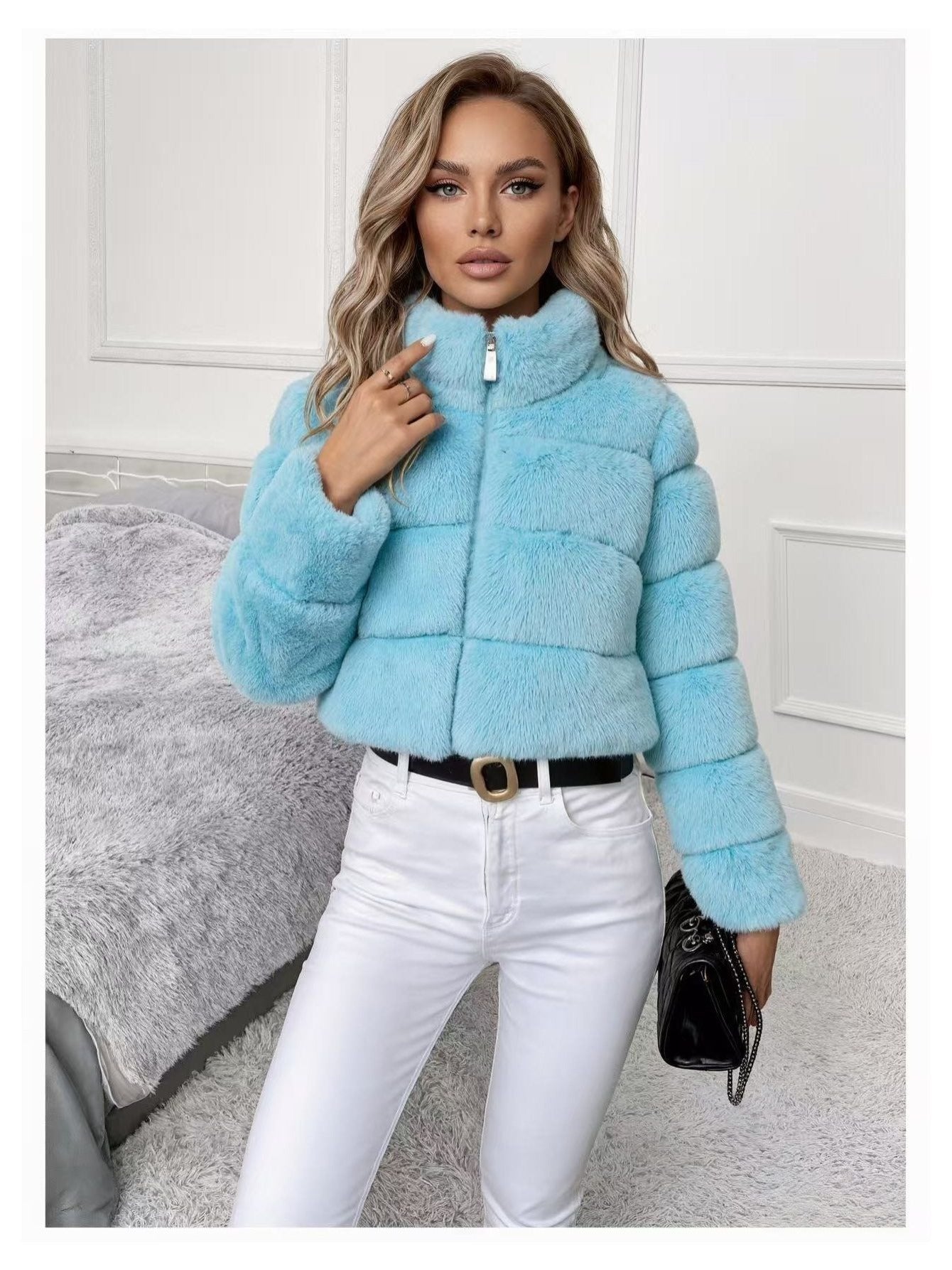 Abrigo Elegante de Piel Sintética