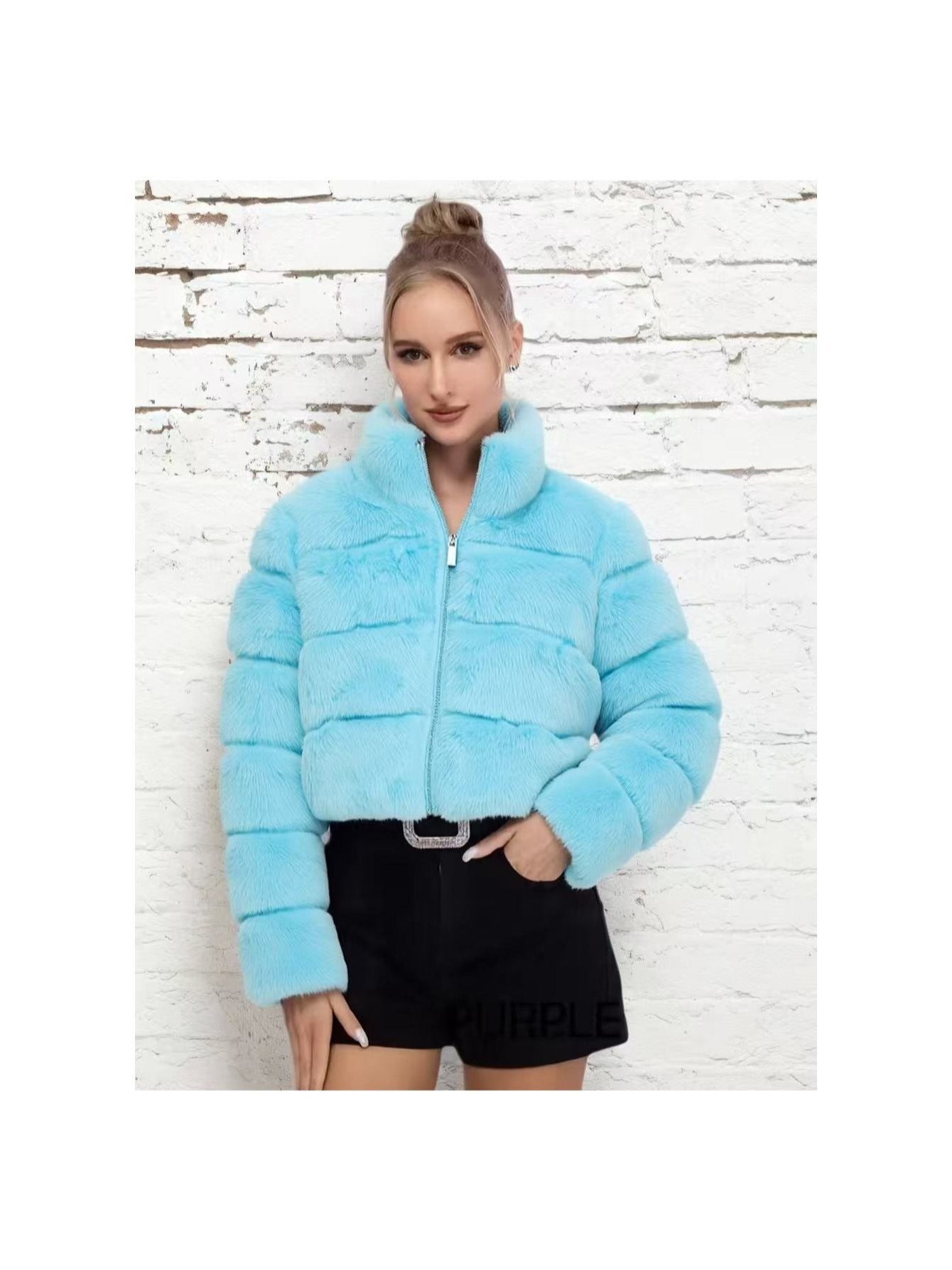 Abrigo Elegante de Piel Sintética