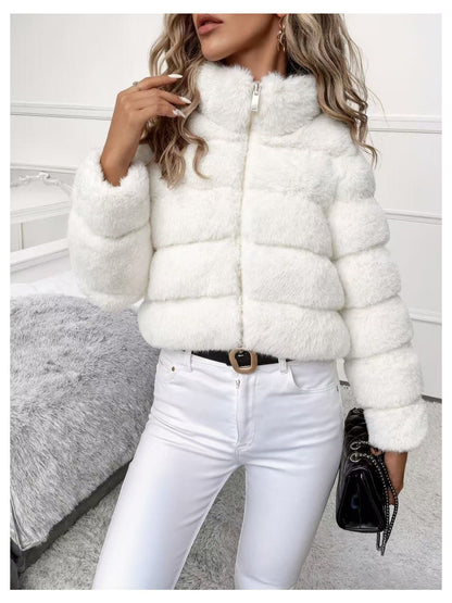 Abrigo Elegante de Piel Sintética