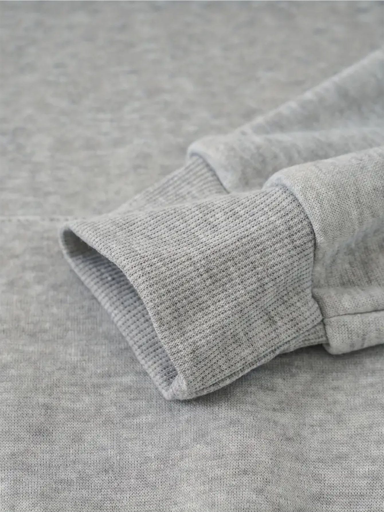 Capucha Térmica con Estampado de Corazón